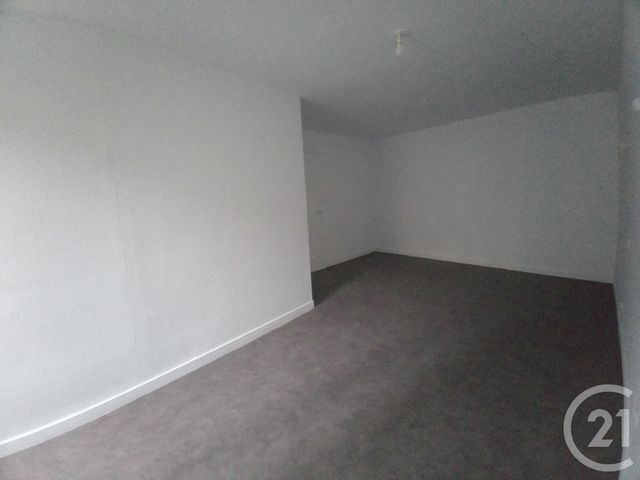 Appartement F3 à louer - 3 pièces - 100,63 m2 - Limoges - 87 - LIMOUSIN