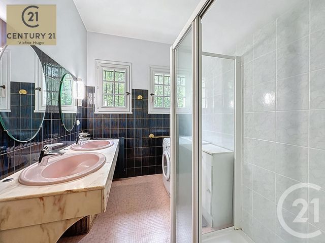 Maison à vendre - 5 pièces - 175,19 m2 - St Hilaire Les Places - 87 - LIMOUSIN