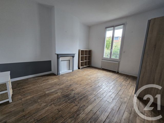 Maison &agrave; louer - 3 pi&egrave;ces - 98,50 m2 - Limoges - 87 - LIMOUSIN