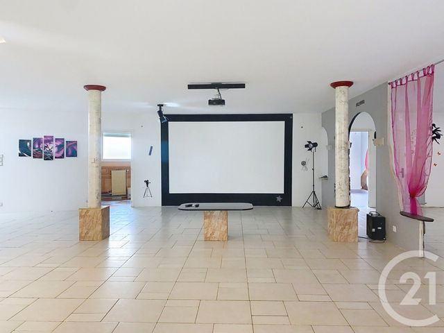 Afficher la photo en grand Maison à vendre - 5 pièces - 250 m2 - La Meyze - 87 - LIMOUSIN