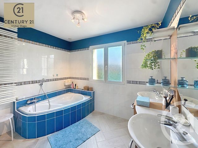 Maison à vendre - 5 pièces - 165,92 m2 - Aixe Sur Vienne - 87 - LIMOUSIN