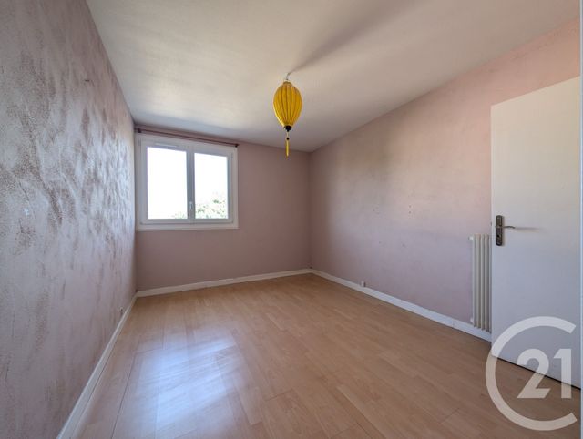 Appartement &agrave; vendre - 4 pi&egrave;ces - 76,17 m2 - Limoges - 87 - LIMOUSIN