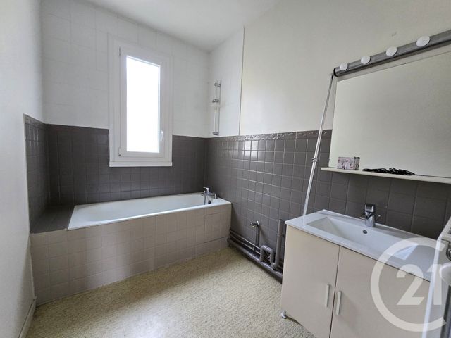 Appartement F2 &agrave; louer - 2 pi&egrave;ces - 51,57 m2 - Isle - 87 - LIMOUSIN