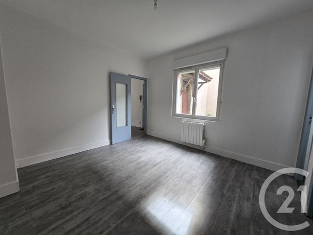 Appartement F3 &agrave; louer - 3 pi&egrave;ces - 59,72 m2 - Limoges - 87 - LIMOUSIN