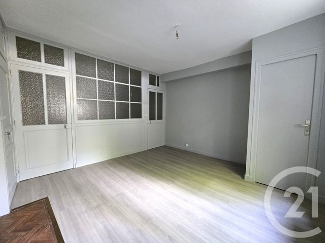Appartement F3 &agrave; louer - 3 pi&egrave;ces - 78,44 m2 - Limoges - 87 - LIMOUSIN