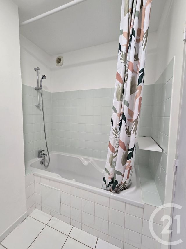 Appartement F3 &agrave; louer - 3 pi&egrave;ces - 80,47 m2 - Limoges - 87 - LIMOUSIN