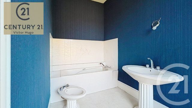 Maison &agrave; vendre - 11 pi&egrave;ces - 242 m2 - St Victurnien - 87 - LIMOUSIN