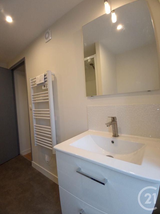 Appartement F2 &agrave; louer - 2 pi&egrave;ces - 46,84 m2 - Limoges - 87 - LIMOUSIN