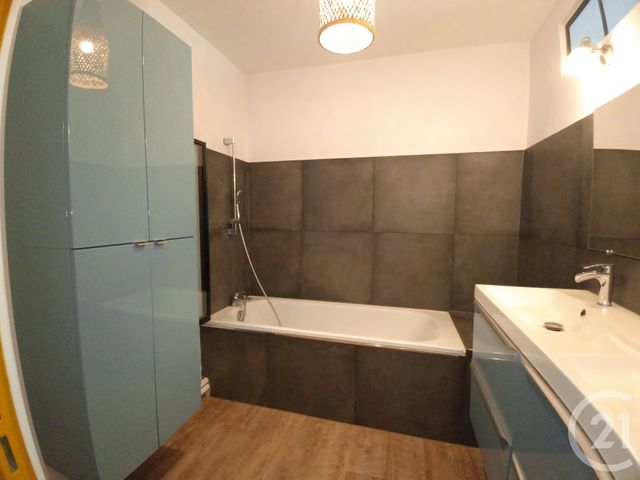 Appartement F3 &agrave; louer - 3 pi&egrave;ces - 83,62 m2 - Limoges - 87 - LIMOUSIN