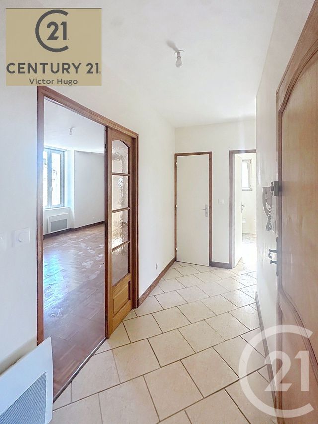 Appartement &agrave; louer - 3 pi&egrave;ces - 86 m2 - Limoges - 87 - LIMOUSIN