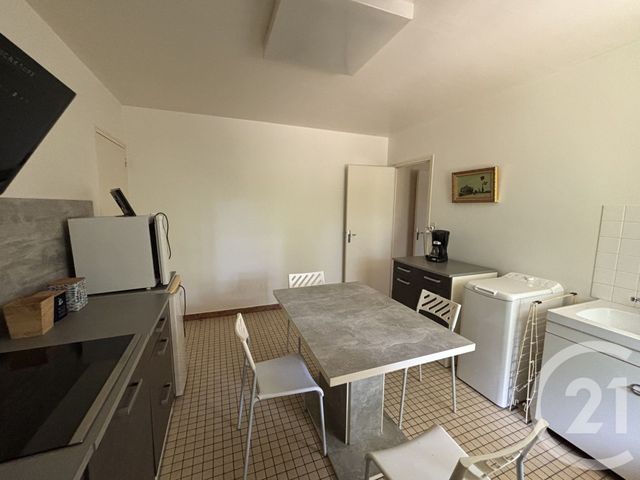 Maison &agrave; louer - 2 pi&egrave;ces - 50,35 m2 - Le Palais Sur Vienne - 87 - LIMOUSIN