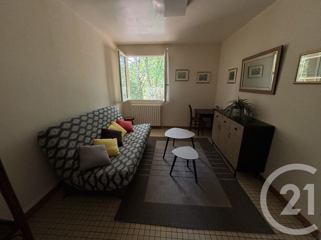 Maison &agrave; louer - 2 pi&egrave;ces - 50,35 m2 - Le Palais Sur Vienne - 87 - LIMOUSIN
