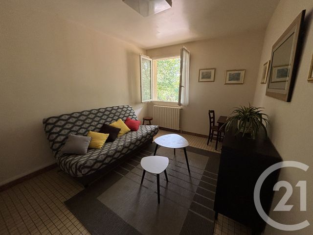Maison &agrave; louer - 2 pi&egrave;ces - 50,35 m2 - Le Palais Sur Vienne - 87 - LIMOUSIN
